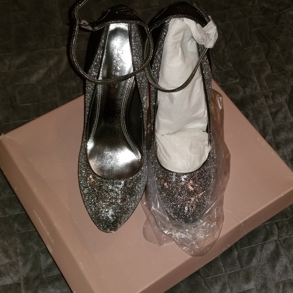 Baker's Black & Silver Heels NWT